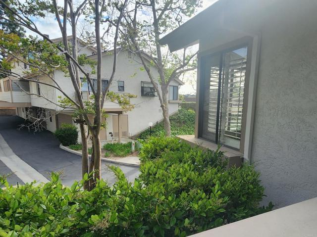 Foto del edificio - 4531 Chateau Dr