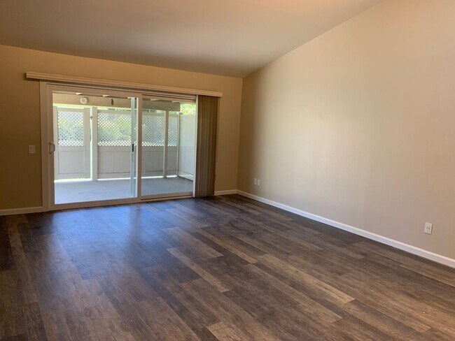 Foto del edificio - An Updated Leisure Village Home now available