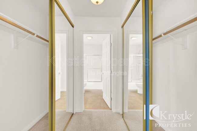 Building Photo - 584 Military E