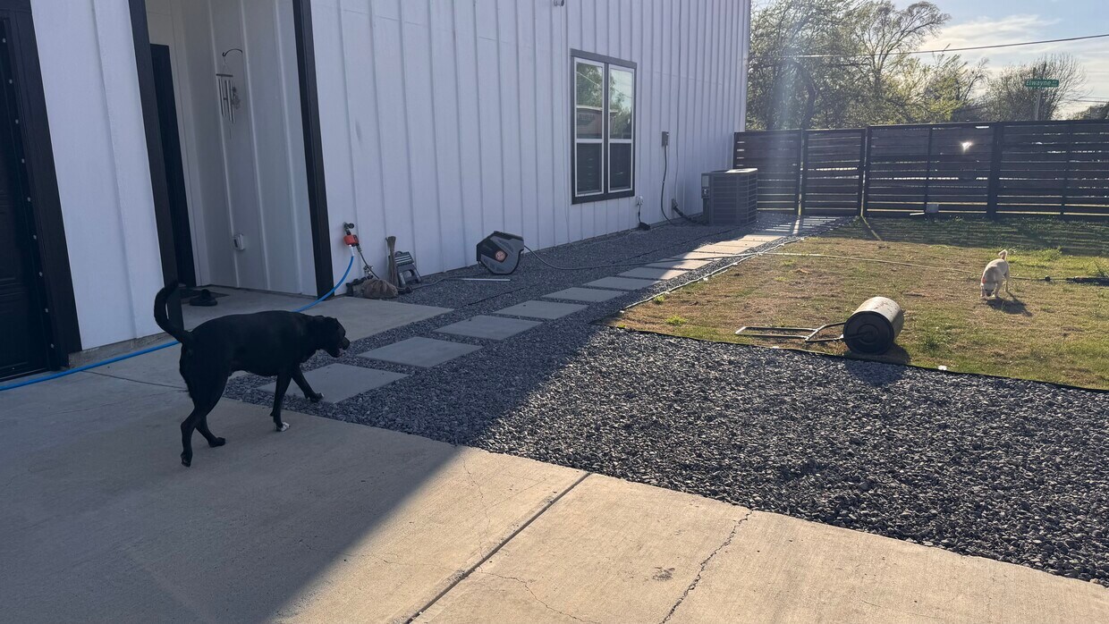 Photo - 770 Elwayne Ave (Dallas, TX)