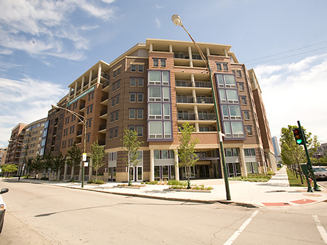 New Apartments In Old Town Chicago