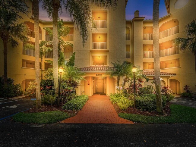 Foto del edificio - 200 Uno Lago Dr