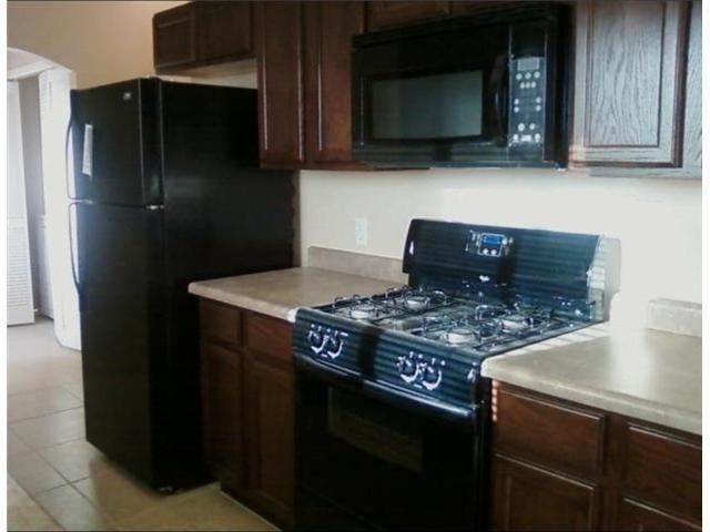 Building Photo - 7128 Mesquite Tree Dr