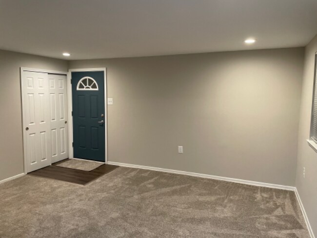 Photo - 511 Foster St Apartment