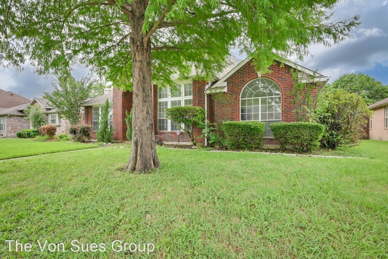 8402 Brentwood St, Rowlett, TX 75088 House Rental in Rowlett, TX