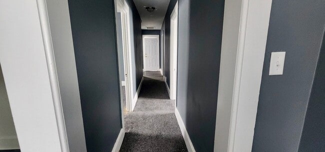 Foto del edificio - 1801 N Wisconsin St