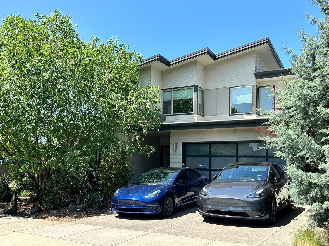 Foto principal - 7771 SW 72nd Ave