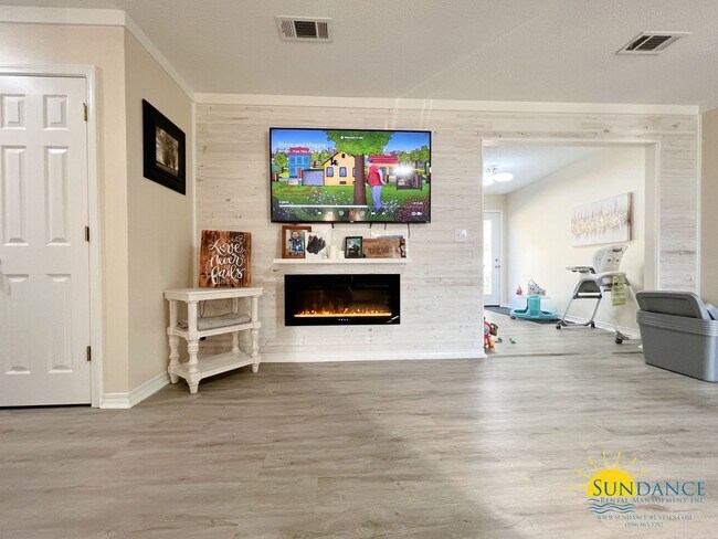 Foto del edificio - Custom upgrades in this beautiful Crestview home!