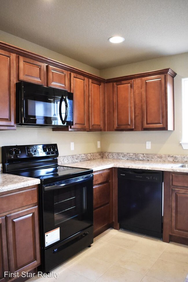 Building Photo - 761 Carroll Dr