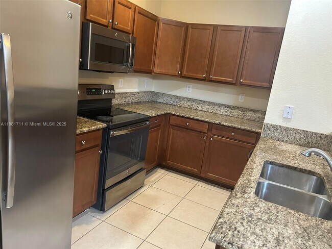 Building Photo - 9491 SW 171st Pl
