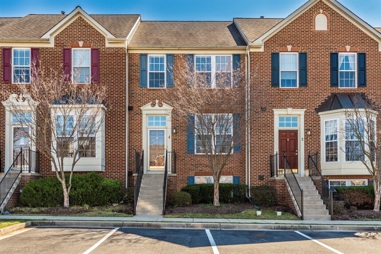 4 Bankbarn Cir, Middletown, MD 21769 Townhouse for Rent in Middletown