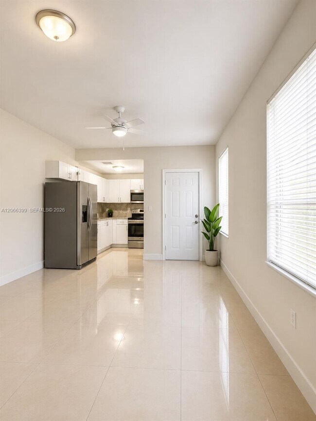 Foto del edificio - 7537 NW 3rd Ave