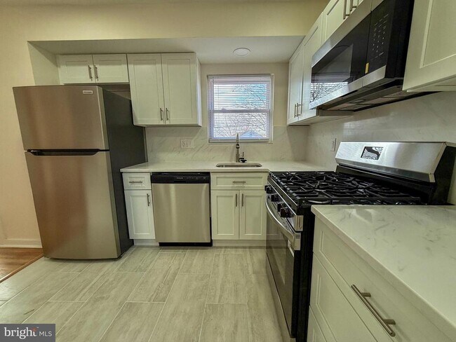 Foto del edificio - 504 Crisfield Rd