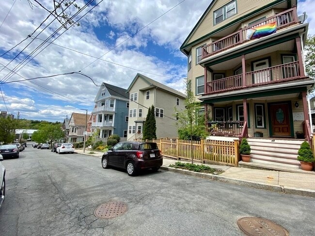 Building Photo - 48 Weld Hill St