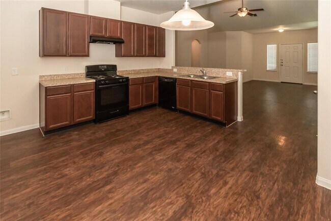 Foto del edificio - 9739 Tura Dr