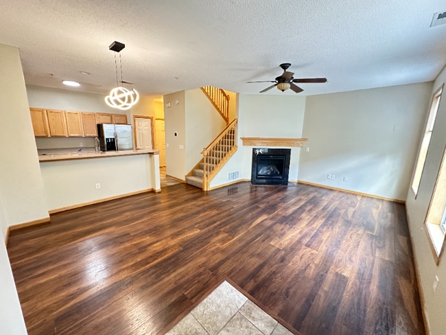 Building Photo - 1244 Chateau Ave