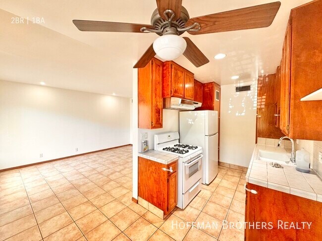 Foto del edificio - 1278 N Van Ness Ave
