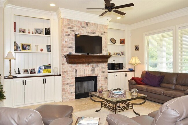 Building Photo - 5145 Stonewater Loop