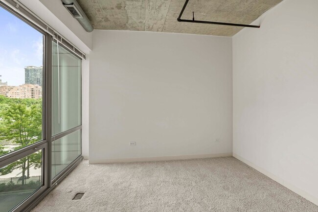 Foto del edificio - 928 S Clark St