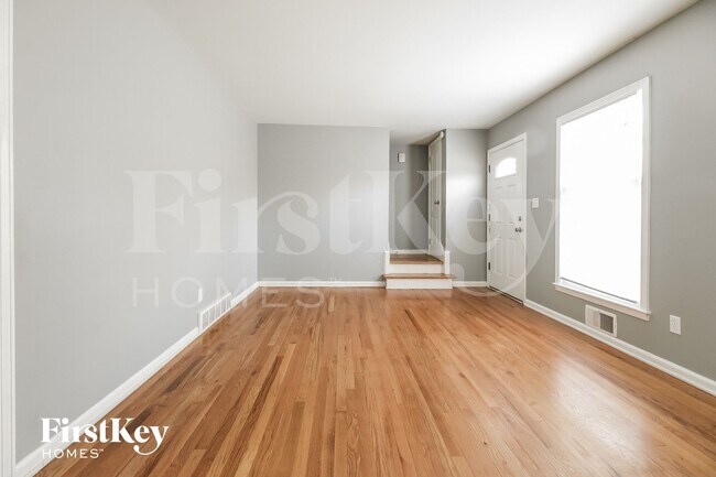 Foto del edificio - 9648 Roe Ave