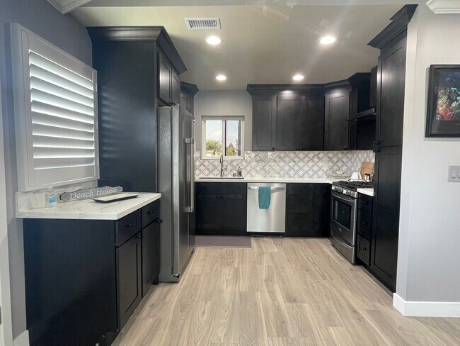 Foto del edificio - 18376 Goodwin Ln