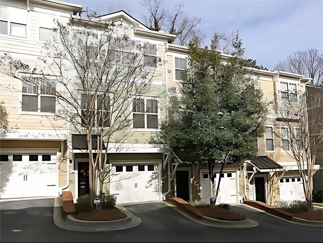 Foto del edificio - 1947 Sterling Oaks Cir NE