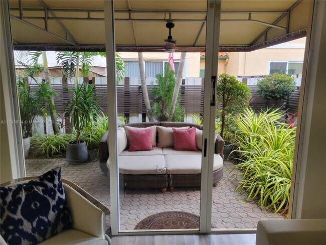 Foto del edificio - 8306 NW 143rd Terrace