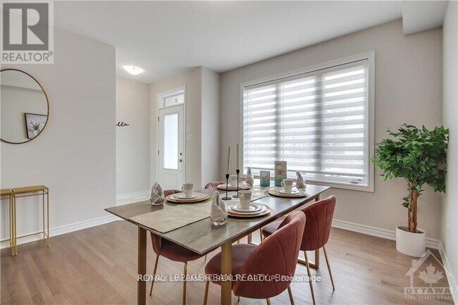 Photo du bâtiment - 720 Expansion Rd