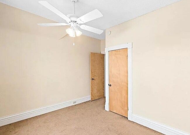 Foto del edificio - 4729 McCulloch St