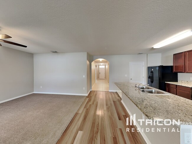 Building Photo - 3743 Bramblewood Loop
