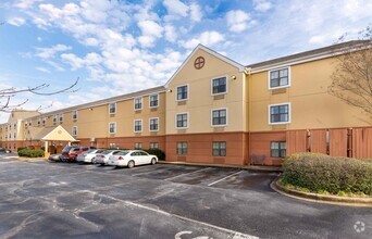 Building Photo - Furnished Studio-Greenville - Airport