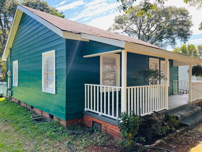 Photo - 106 Lester Ave House