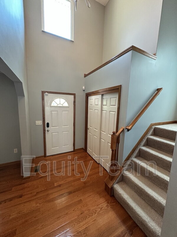 Photo - 5781 Meadow View Dr House