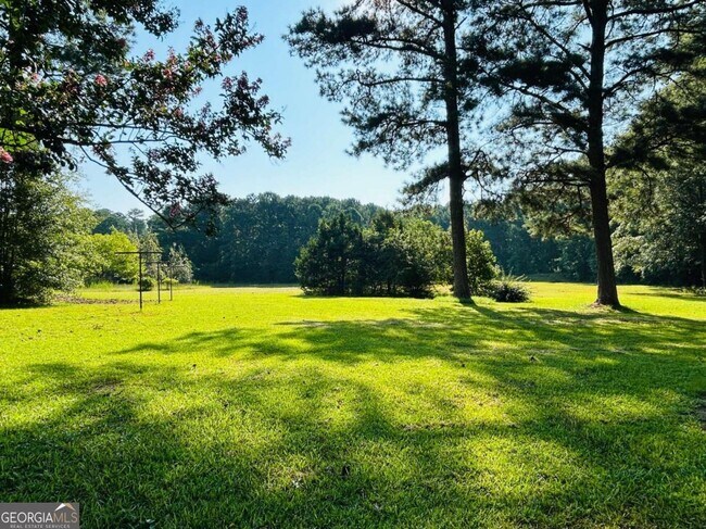 Building Photo - 1331 Old Chipley Rd