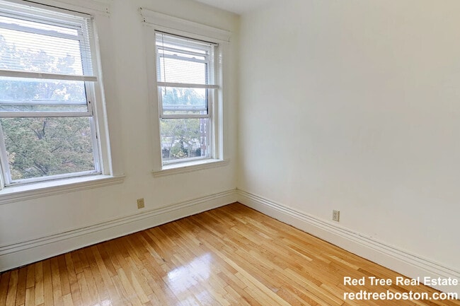 Foto del edificio - 102 Queensberry St