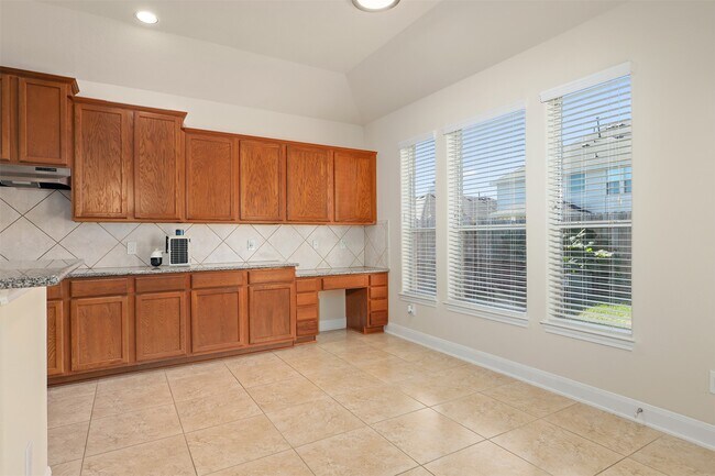 Foto del edificio - 5026 Gulf Stream Ln