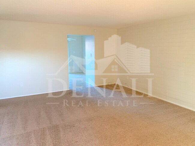 Foto del edificio - 3510 E Ludlow Dr