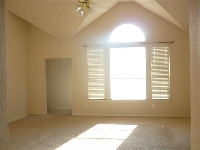 Building Photo - 4005 Aladdin Dr