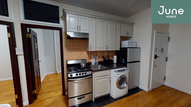 Foto del edificio - Full room in 3-bed/1.0-bath Home