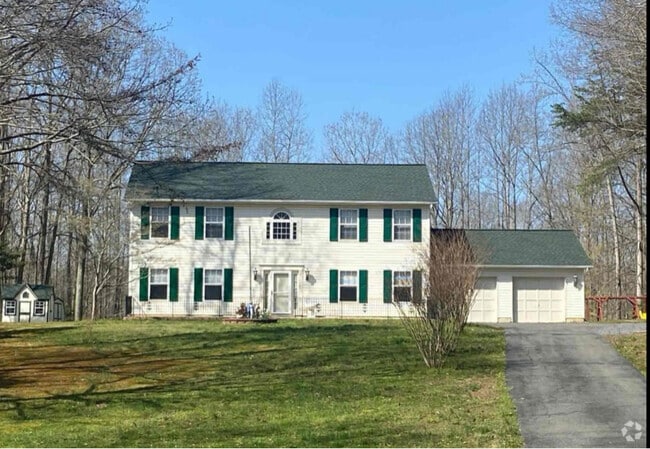 Building Photo - 2520 Cecil Ln