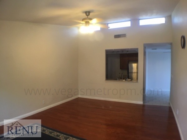 Building Photo - Heritage Villas 2 BR Townhome