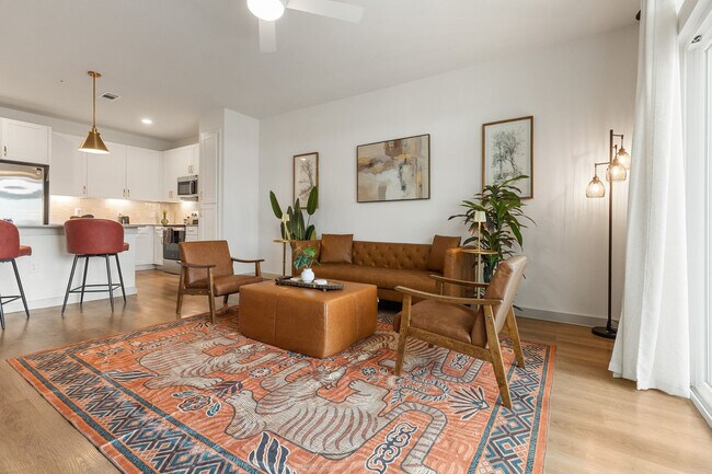 Foto del edificio - 1301 Leah Ave