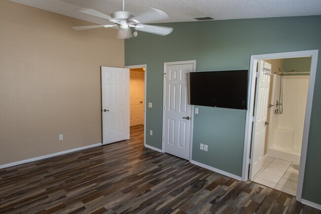 Building Photo - 2810 Barboza Dr