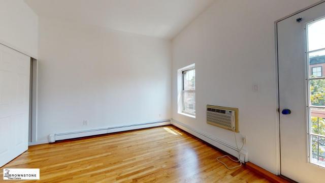 Building Photo - 3 bedroom in BROOKLYN NY 11231
