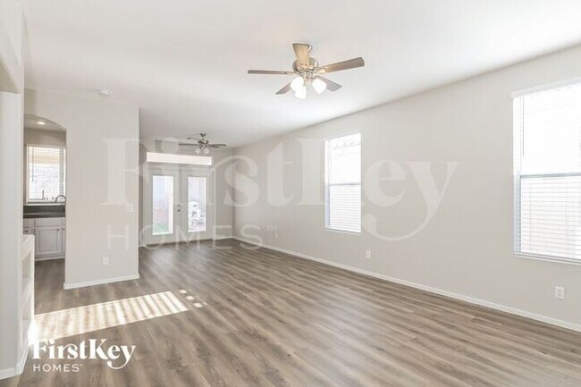 Foto del edificio - 1431 Red Sunset Ave