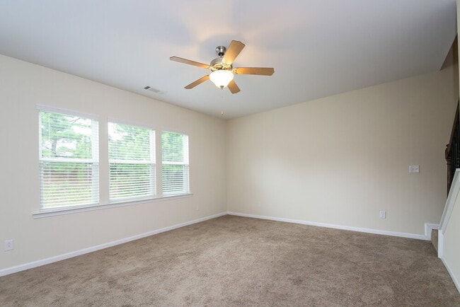Building Photo - 289 Darbys Run Ct