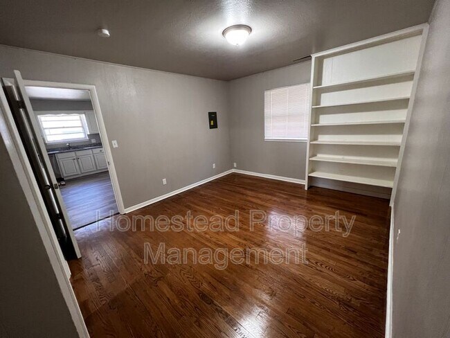 Building Photo - 1117 NW 85th St