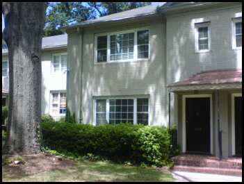 Building Photo - 418 Randall St