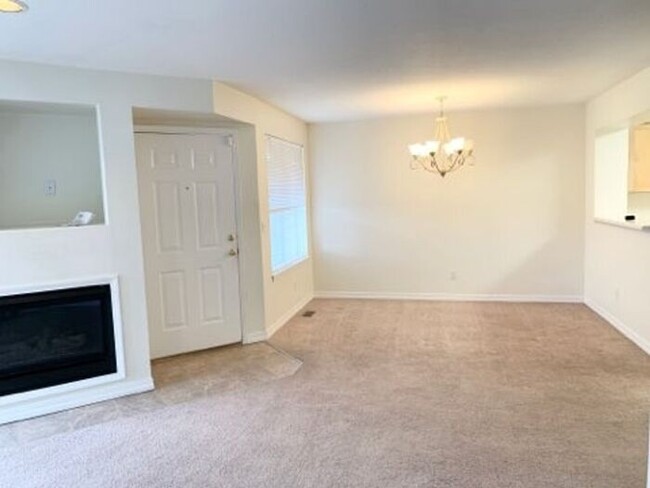 Foto del edificio - Beautiful Townhome in South Ft Collins!