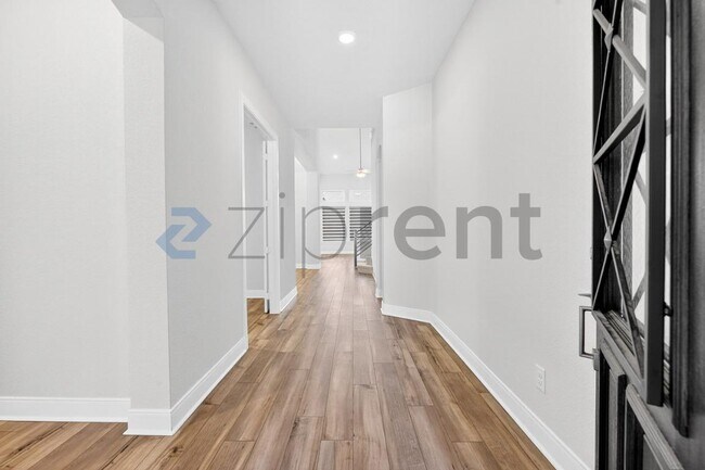 Building Photo - 1713 Friendship Ln